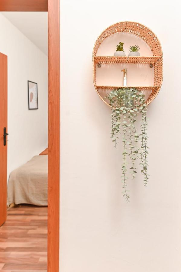 Cosy&Art 1Bd Apartment Next To Slaveykov Square Sofia Exterior photo